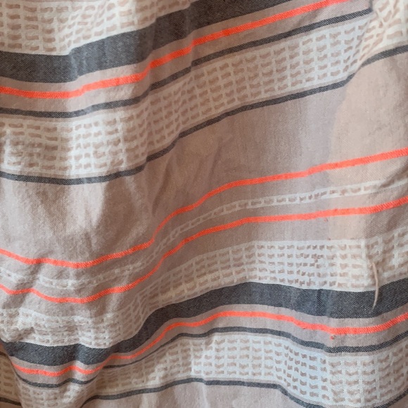 Off the shoulder aerie blouse. - Picture 2 of 3